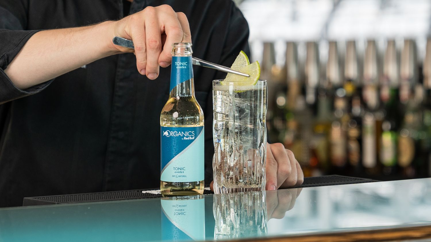 Gin Tonic Cocktail Recept The ORGANICS by Red Bull®